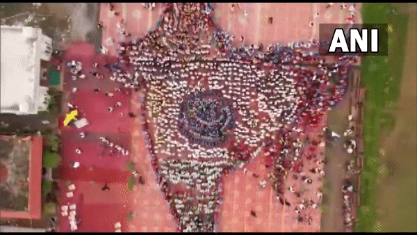 Indore witnesses World Book of Records for largest human chain forming Indias map
