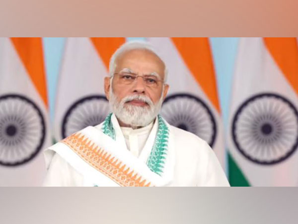 Tricolour reflects pride of Indias past, commitment of present and dreams of future: PM Modi
