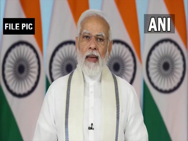 PM Modi pays tribute to Indias rich cultural diversity on occasion of National Handloom Day