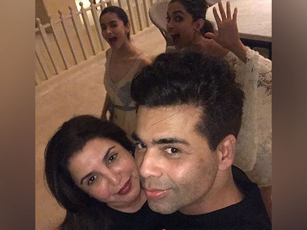 You cant miss this hilarious video of Karan Johar and Farah Khan