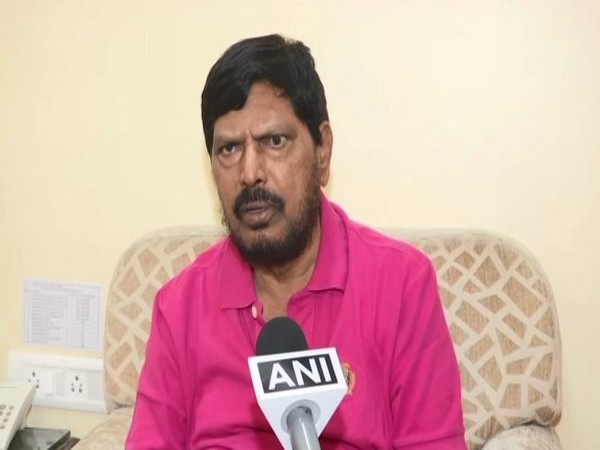 Ramdas Athawale reacts to Uddhav Thackerays "jhukega nahi" remark